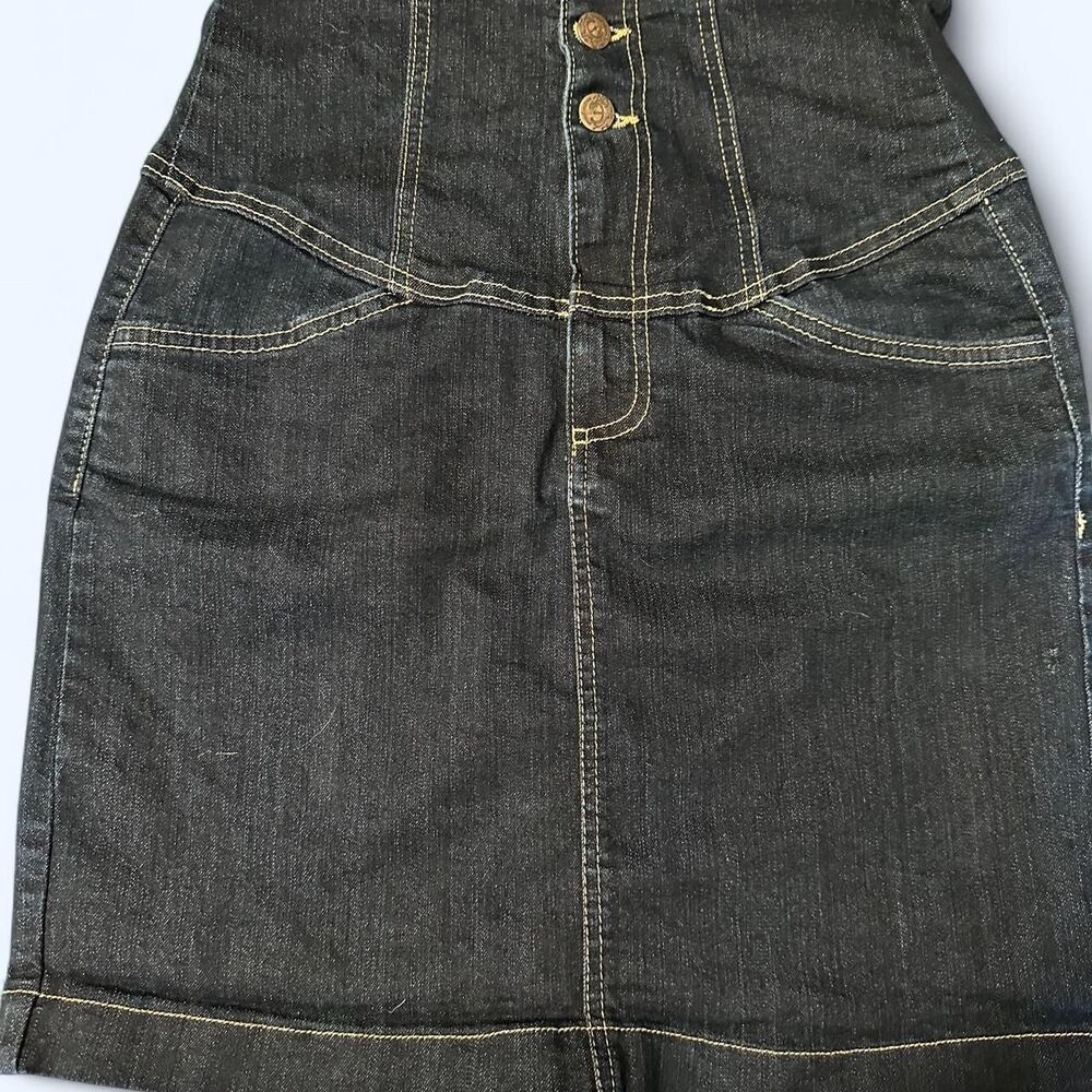 Y2K Made in USA High-Waisted Denim Skirt — Encore (M)